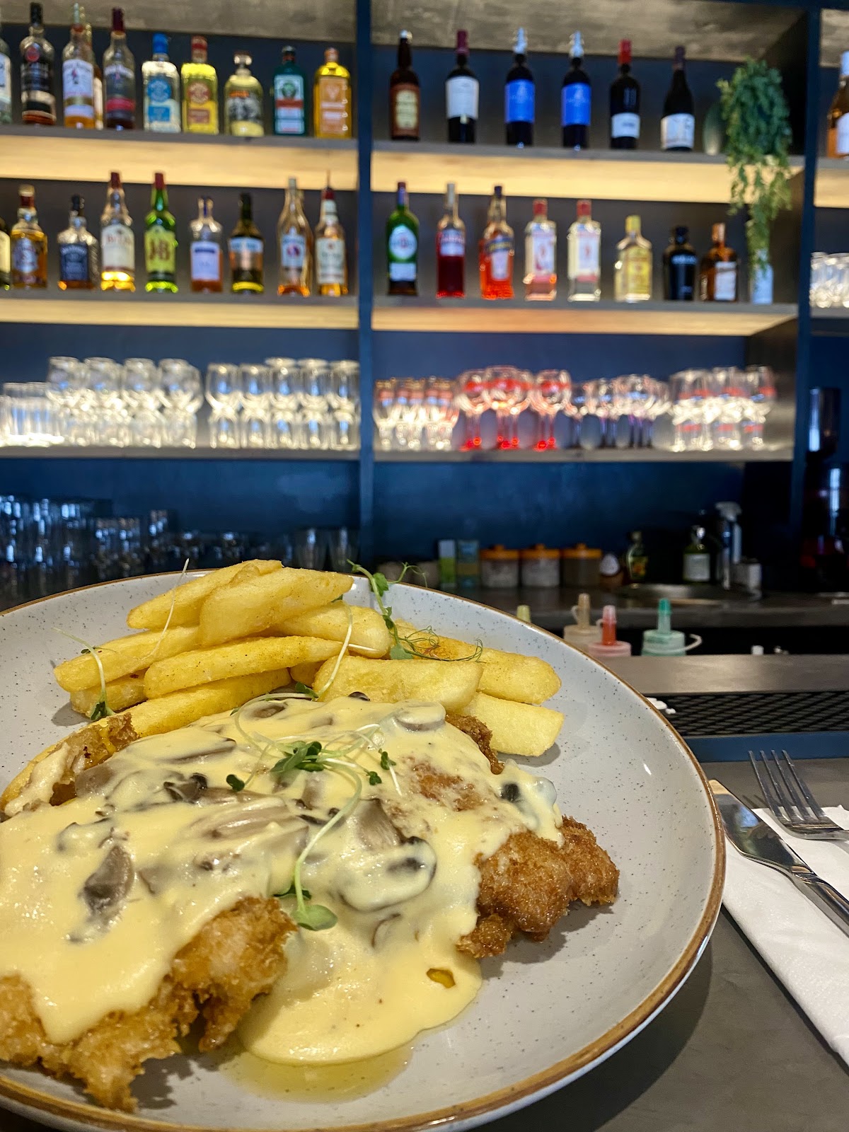 bru restobar — George